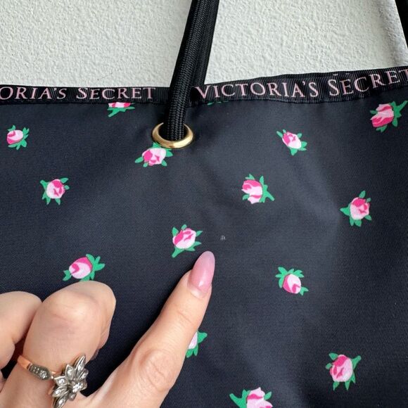 Victoria’s Secret Reversible Pink Black Stripe Floral Large Weekender Carry Tote - Picture 4 of 11